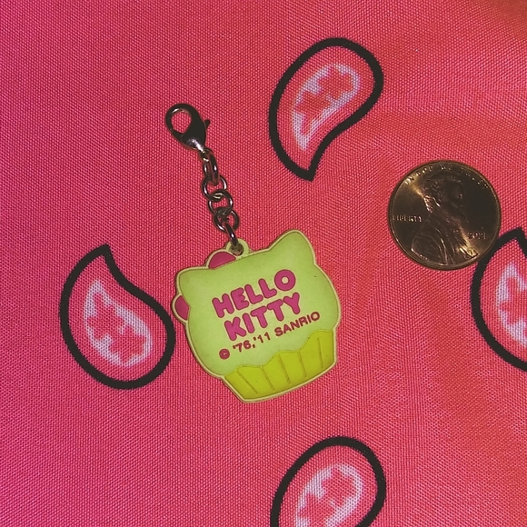 ❤Hello Kitty📱1-Charm - Picture 2 of 3